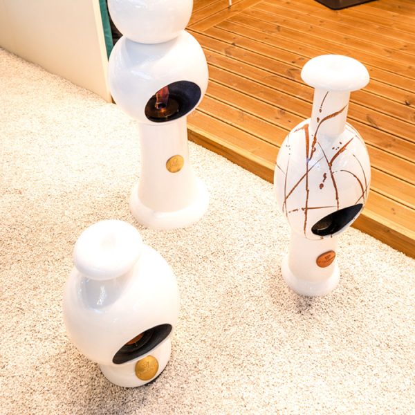 Caminetto a bioetanolo da pavimento Eco Fireplaces in ceramica e acciaio inox Black Trona Greenterest
