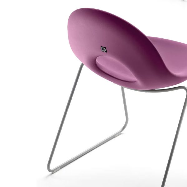 Candy Sedia Slitta, color ametista, in polietilene, realizzato da Lyxo