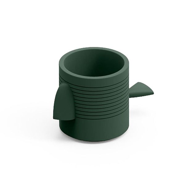 Portaoggetti o portavaso di colore smeraldo. Jago oggetto di design in polietilene realizzato da Lyxo simile ad volatile.
