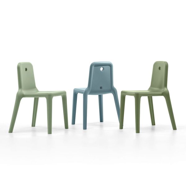 Mellow Collezione Sedie, in polietilene, realizzato da Lyxo