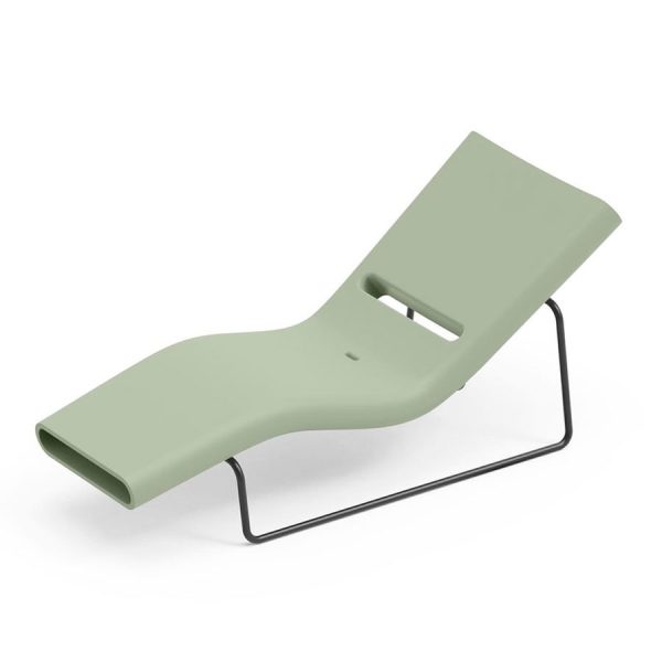 Lettino prendisole per uso in acqua Esse, telaio nero, color giada, in polietilene, realizzato da Lyxo Greenterest