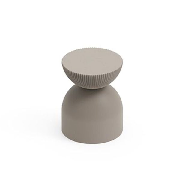 Sgabello da esterno Illo, color ambra, in polietilene, realizzato da Lyxo Greenterest