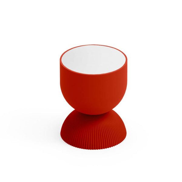 Tavolino da esterno Illo, color corallo, top bianco, in polietilene, realizzato da Lyxo Greenterest
